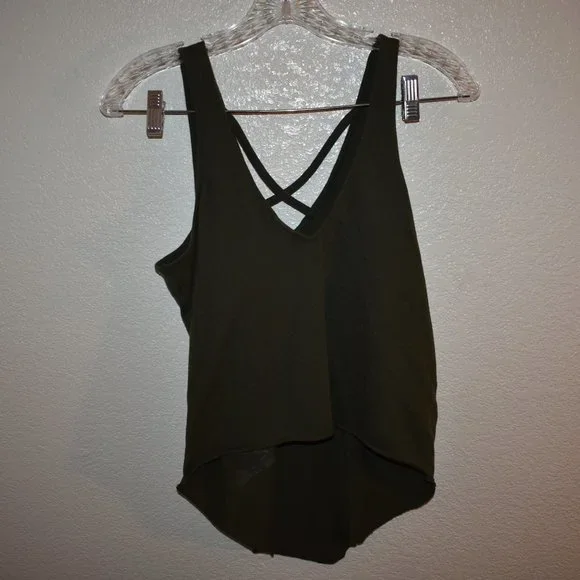 Victoria's Secret PINK Ultimate Tank Top - Picture 2 of 3